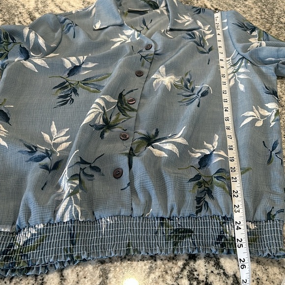 East west fashion, size L floral/beach theme button up with elastic waist - Picture 8 of 8
